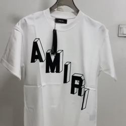 New T-shirts of different models from size S to XXL 