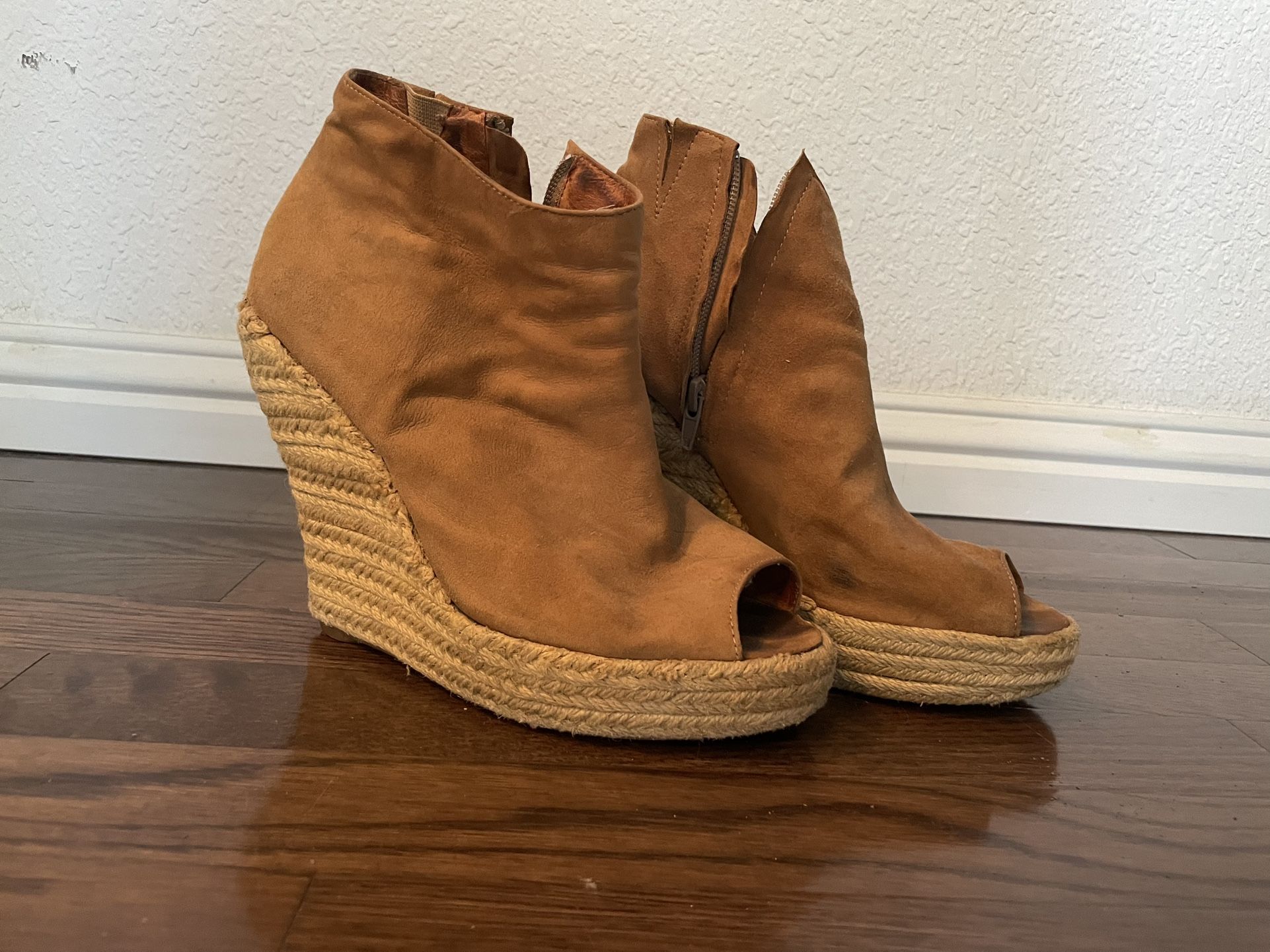 Leather Wedge Heels 7.5W