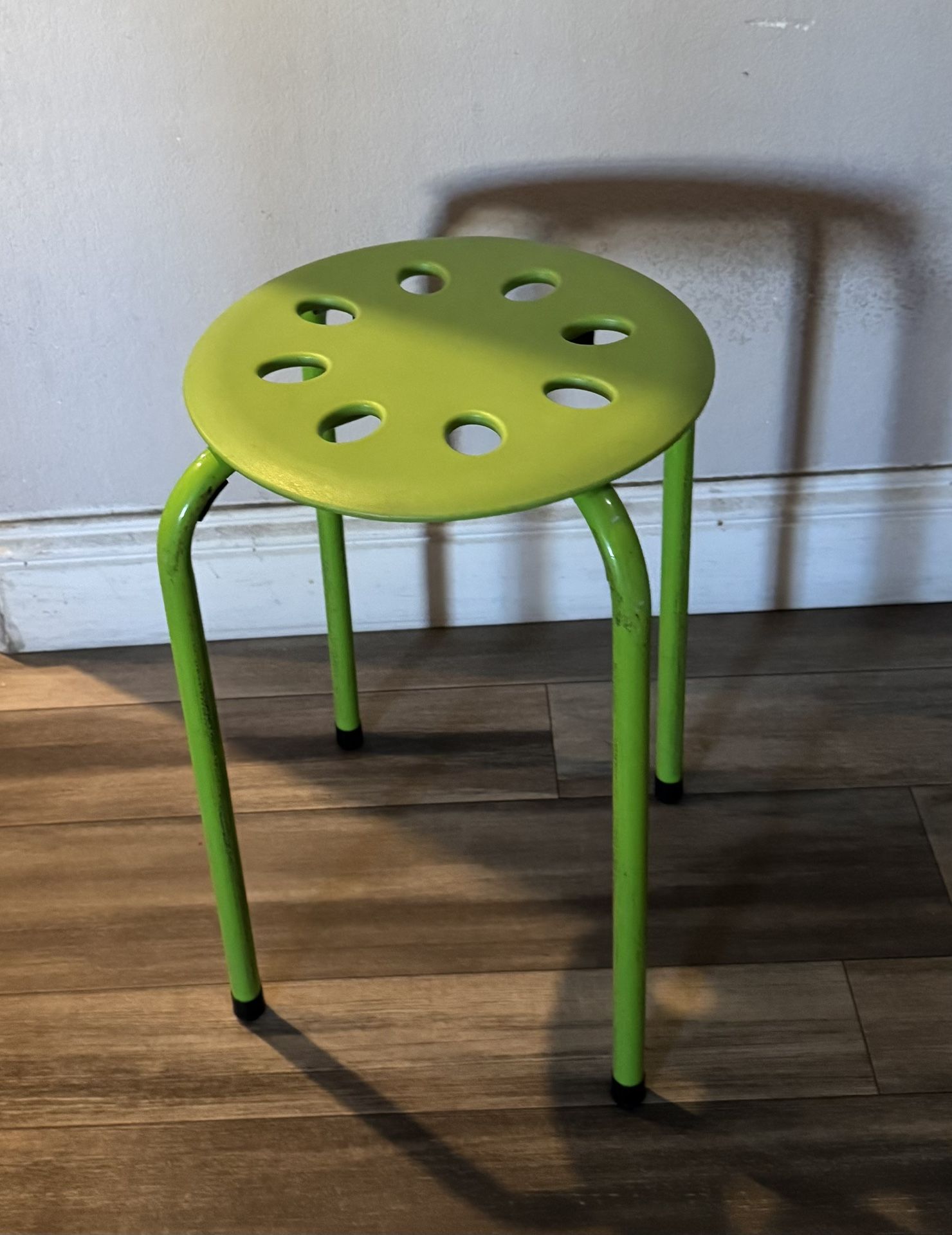 Small Chair Stool 💵 Silla Pequeña, Banquito