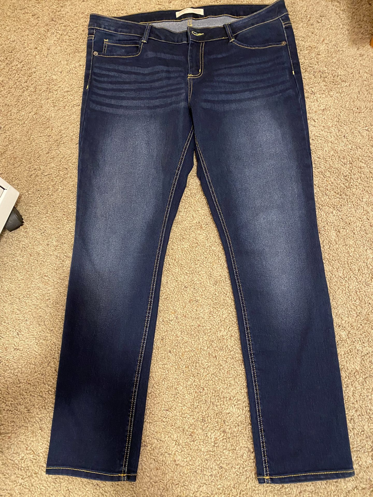 Jeans. LEGGINGS. Size 17.