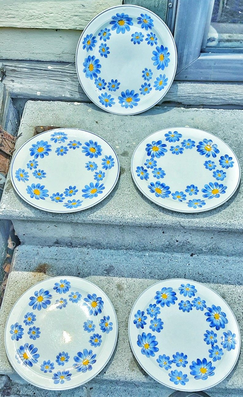 VERNON kILns Gale Turnbull Blossoms blue daisies 9.5" plates x 5 ! T-107 FROM 1937 ! Gorgeous hand painted 9.5" D plates