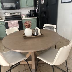 round dining table (table only)
