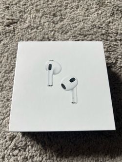 AirPods 3 with MagSafe Charging Case