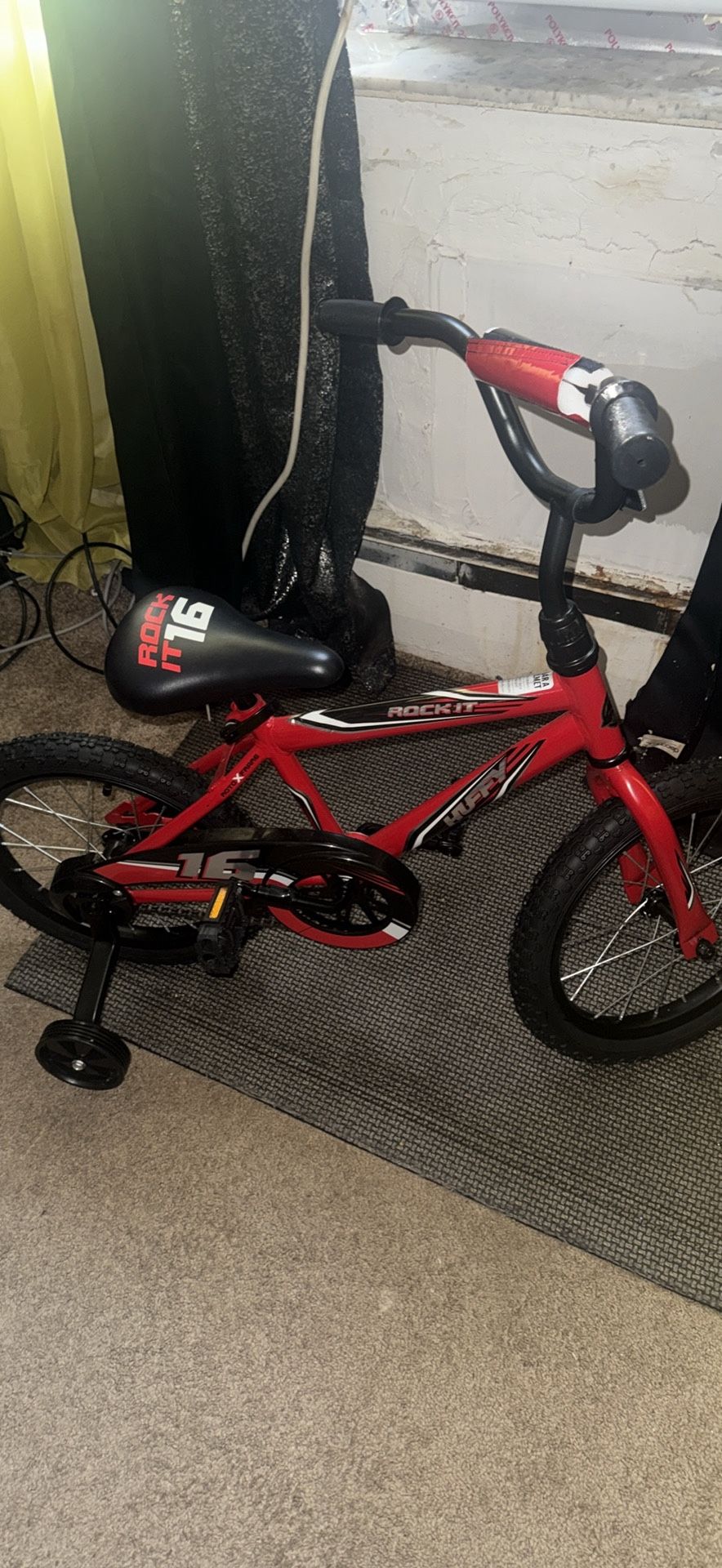 Kids brand new rock it bike with training wheels