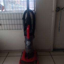 Dirt Devil Vacuum