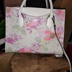 Guess Purse And Make Up Bag 