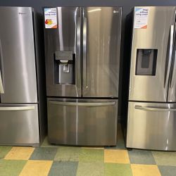 Black Stainless Steel Bottom Freezer Refrigerator‼️