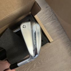 TaylorMade P790 irons NEW 