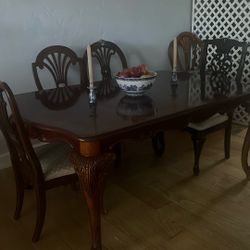 Dining Table & Chairs