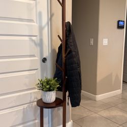 Pipishell Coat Rack, Freestanding Hall Tree with 8 Hooks & Storage Shelf, Solid Wood Base, 66.3″ Tall Coat Rack Stand for Coats, Hats, Bag in Entryway