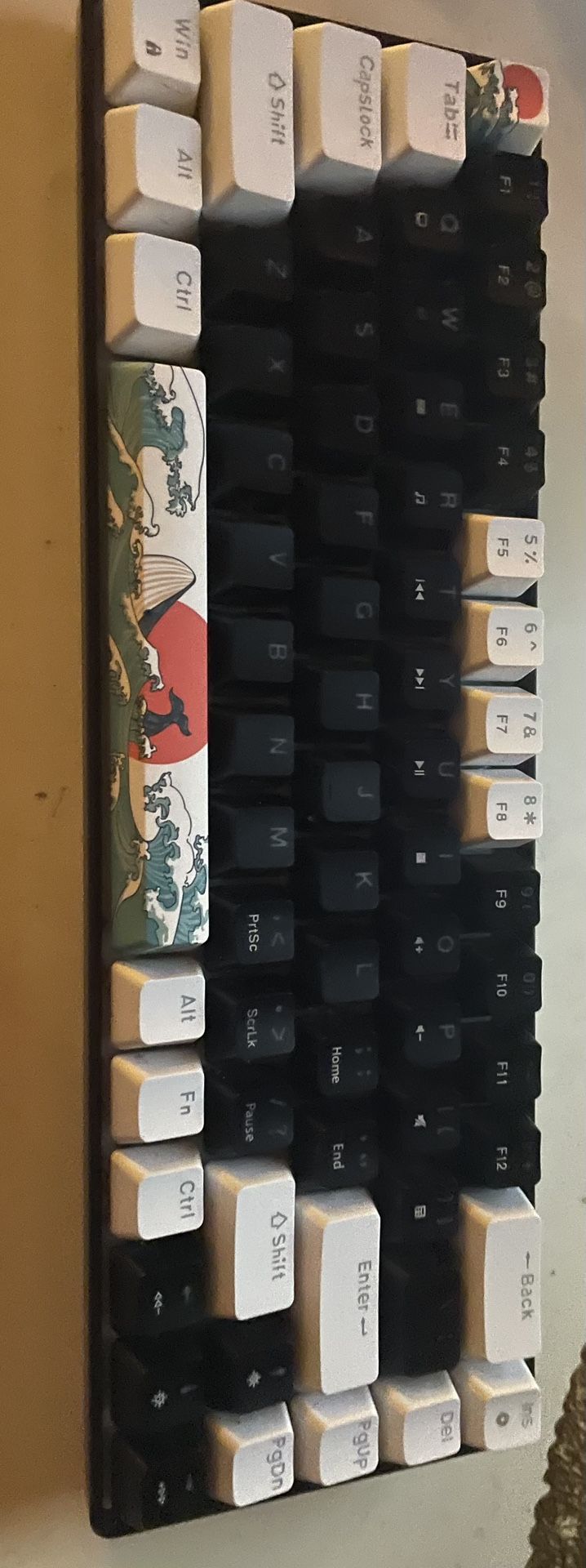 used keyboard not broken and in good condition