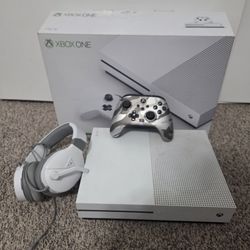 Microsoft Xbox One S 1TB