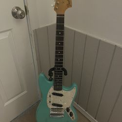 Fender Mustang Vintera II 60s Competition Electric Guitar