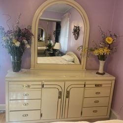Fabulous Full-sized bedroom set!!!