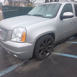 2010 GMC Yukon