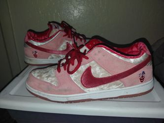 Nike Dunk Low Strange Love Sz 12