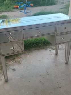 Vanity/Work Desk