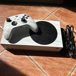 Xbox One S Bundle