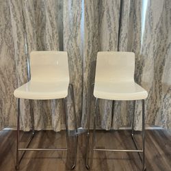 IKEA GLENN White Bar Stools 26”