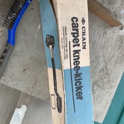 Carpet Stretcher (knee Kicker)