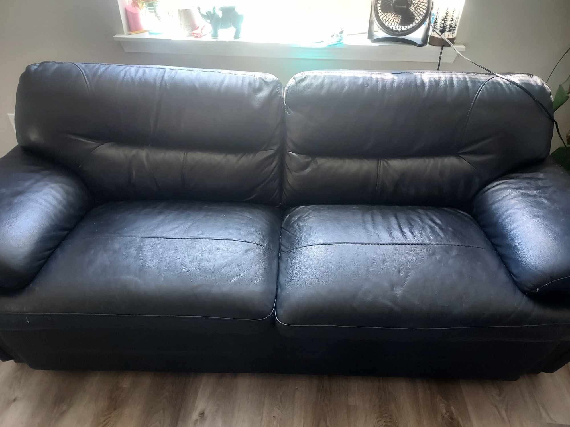 Leather Couch (Black)