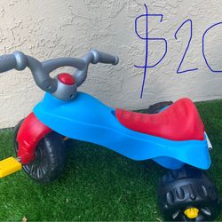 Fisher Price Tricycle - Smoke/pet Free Home