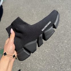 Balenciaga speeds