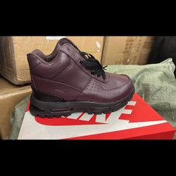 NIKE ACG BOOTS 