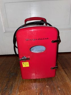mini fridge beverage cooler