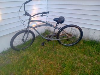 Tuesday June 7 Beach Cruiser 7 speed 26" $200 OBO