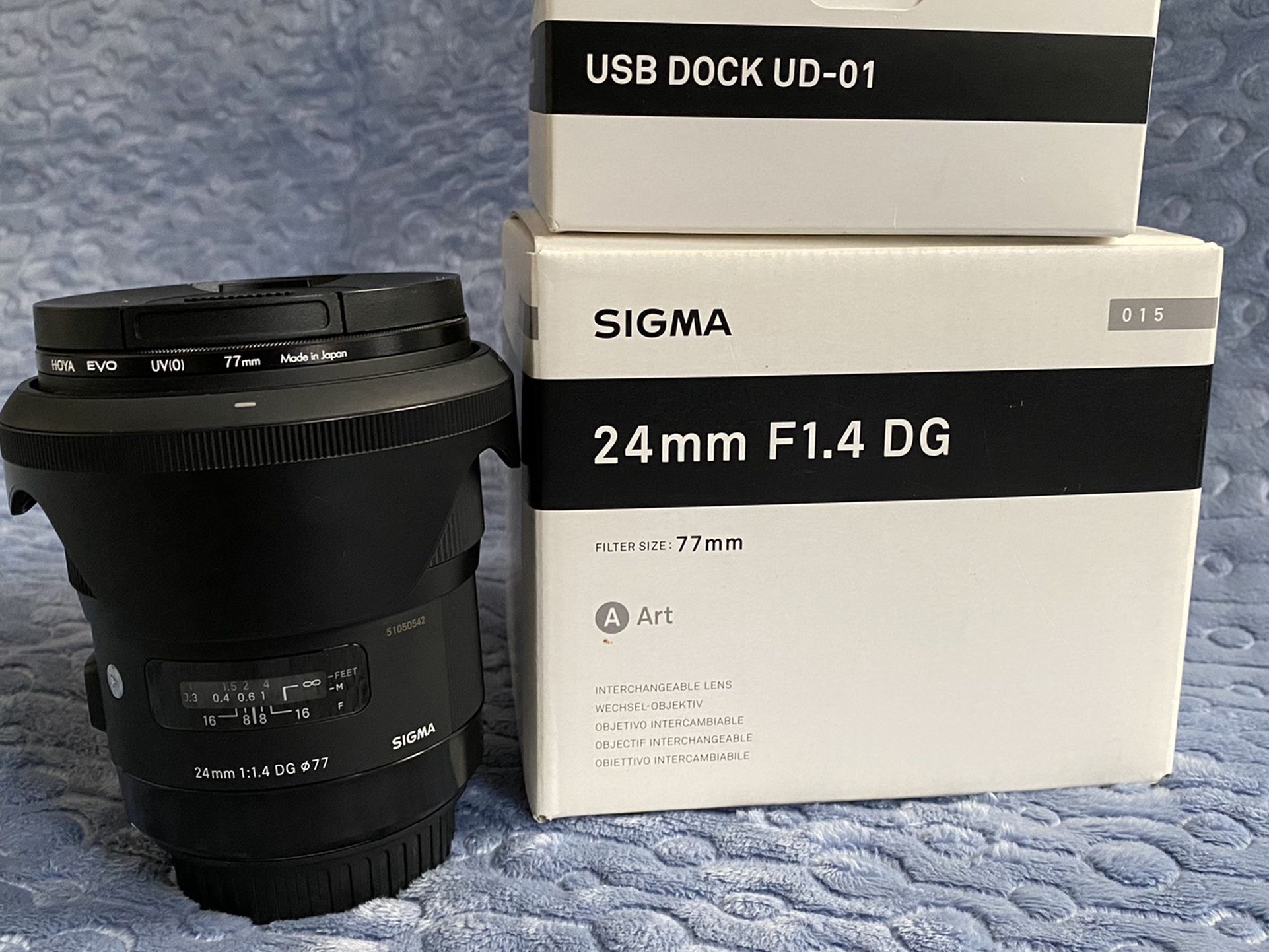 Sigma 24mm f/1.4 DG Art Lens (Canon EF) + Accessories