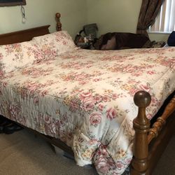 Oak Queen Size Adjustable Bed 