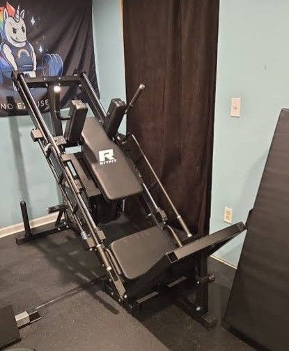 Outlaw Hack Squat Machine