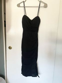 Q - black dress