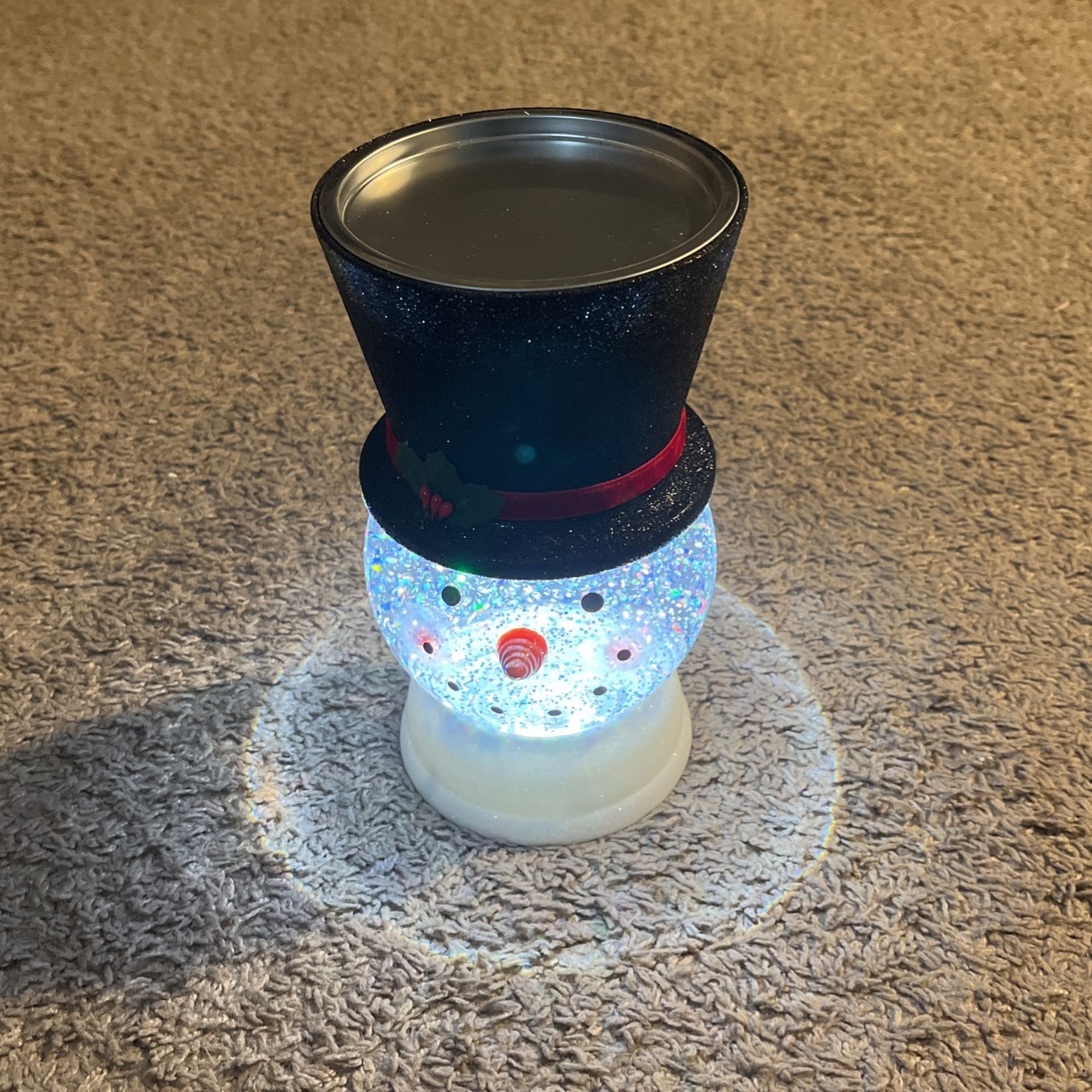 ☃️Bath & Body Works Snowman Lighted Snow Water Globe Pedestal Candle Holder