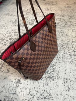 BRAND NEW Louis Vuitton Neverfull MM w/ Cherry Interior for Sale in  Normandy Park, WA - OfferUp