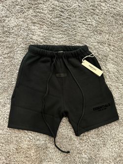 Black lim Essential shorts