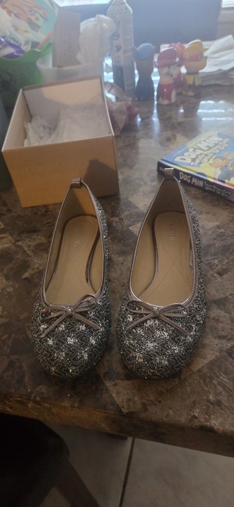 Womens Size 9 Bling Silver