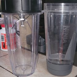 NINJA BLENDER SMOOTHIE CUPS