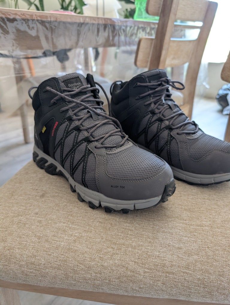 Reebok Work Shoes W/ Metatarsal