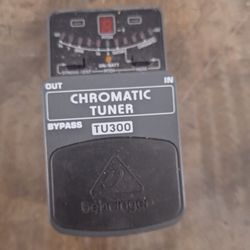 Behringer TU300 Tuner Pedal