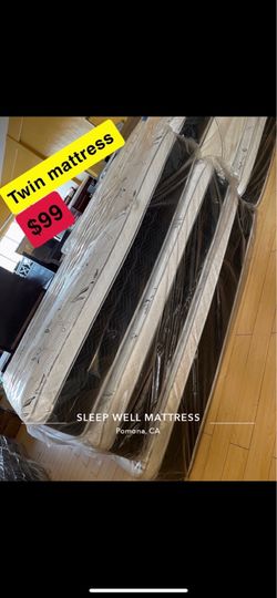 Twin size pillow top mattress