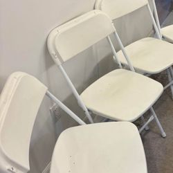 White Plastic Foldable Chairs For Sale 