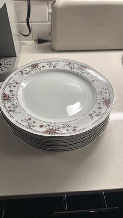 Wade Sone Fine Porcelain China Dinner Plate set of 6