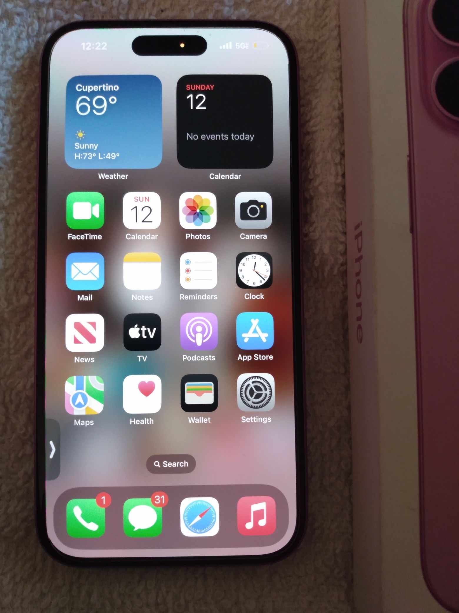 iPhone 16 