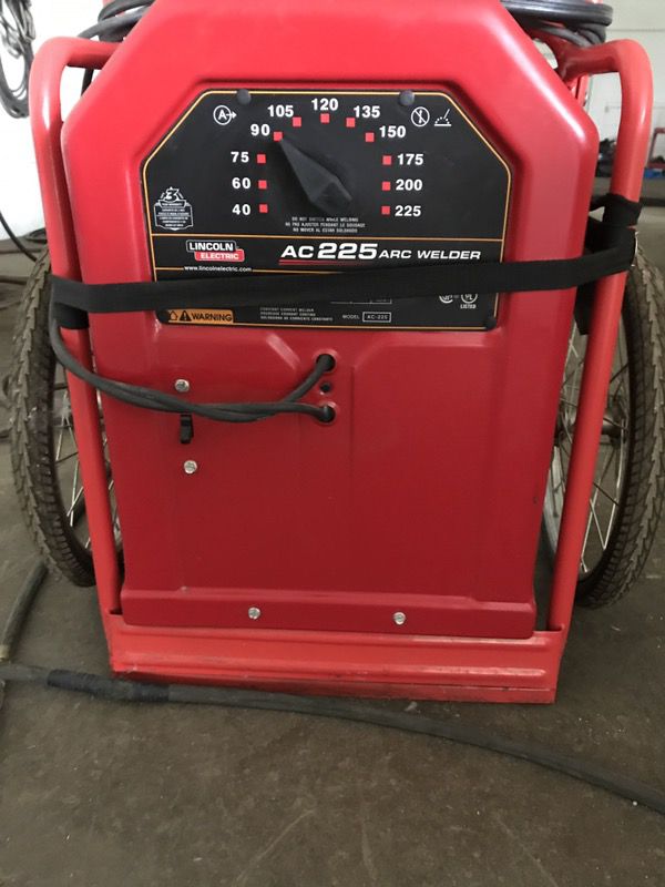 Lincoln Electric Welder /w cart