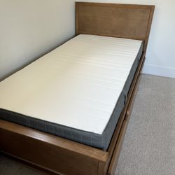Twin Bed & Mattress and pull out Trundle (for 2nd Mattress)