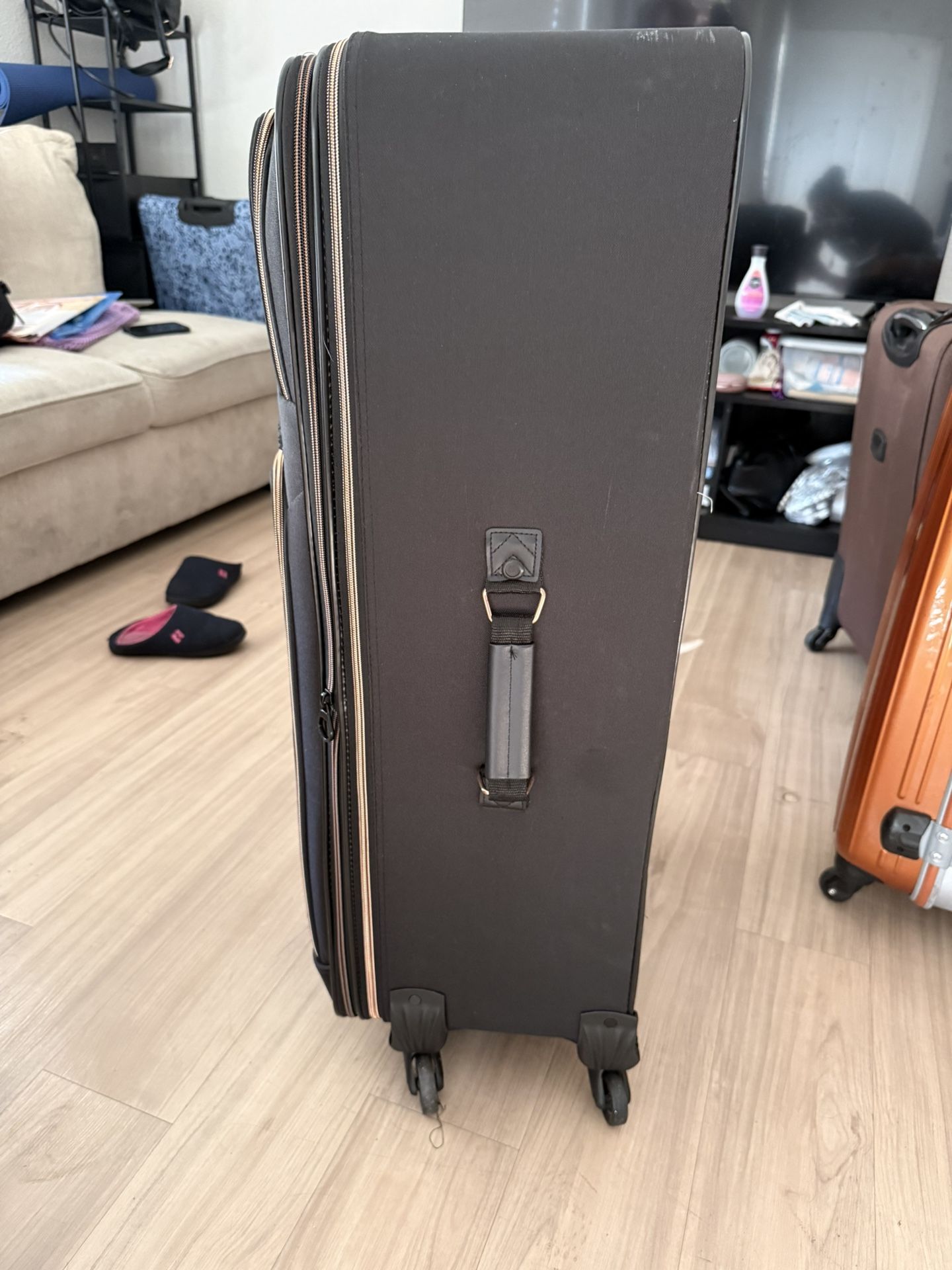 Maleta 32 Kg Seminueva 