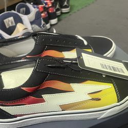 Revenge Storm Black Flame Size 10 