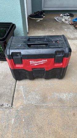 Milwaukee vacuum